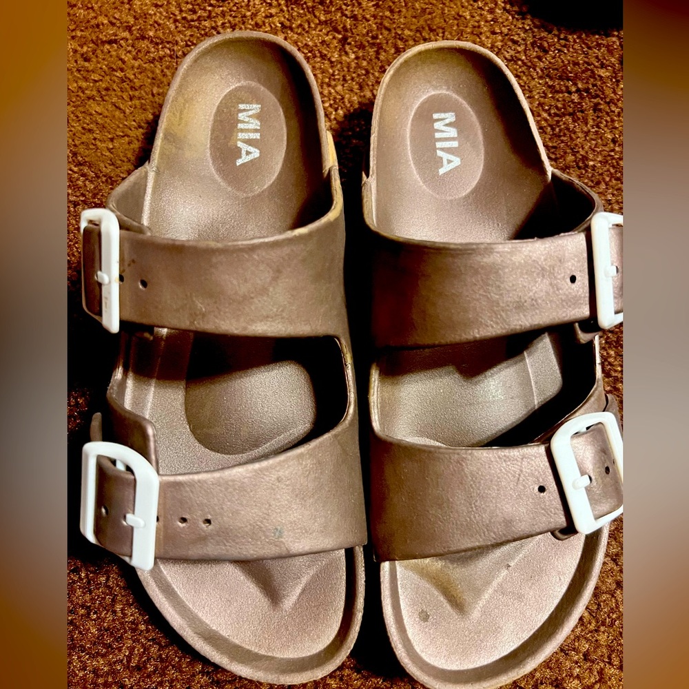Mia sandal. Bronze in color. Size 8. Gently worn